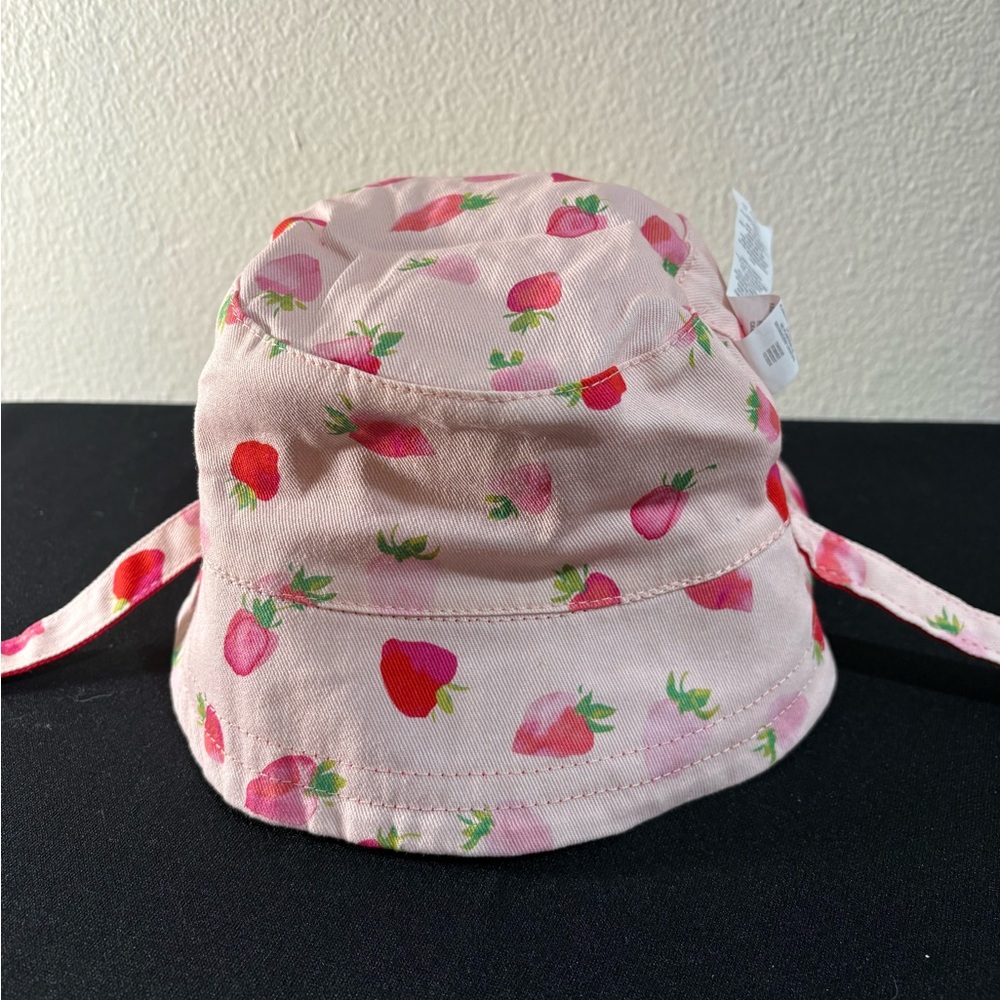 The Children’s Place Toddle Strawberry Bucket Hat Sun Hat Size 6 - 12 Months NWT